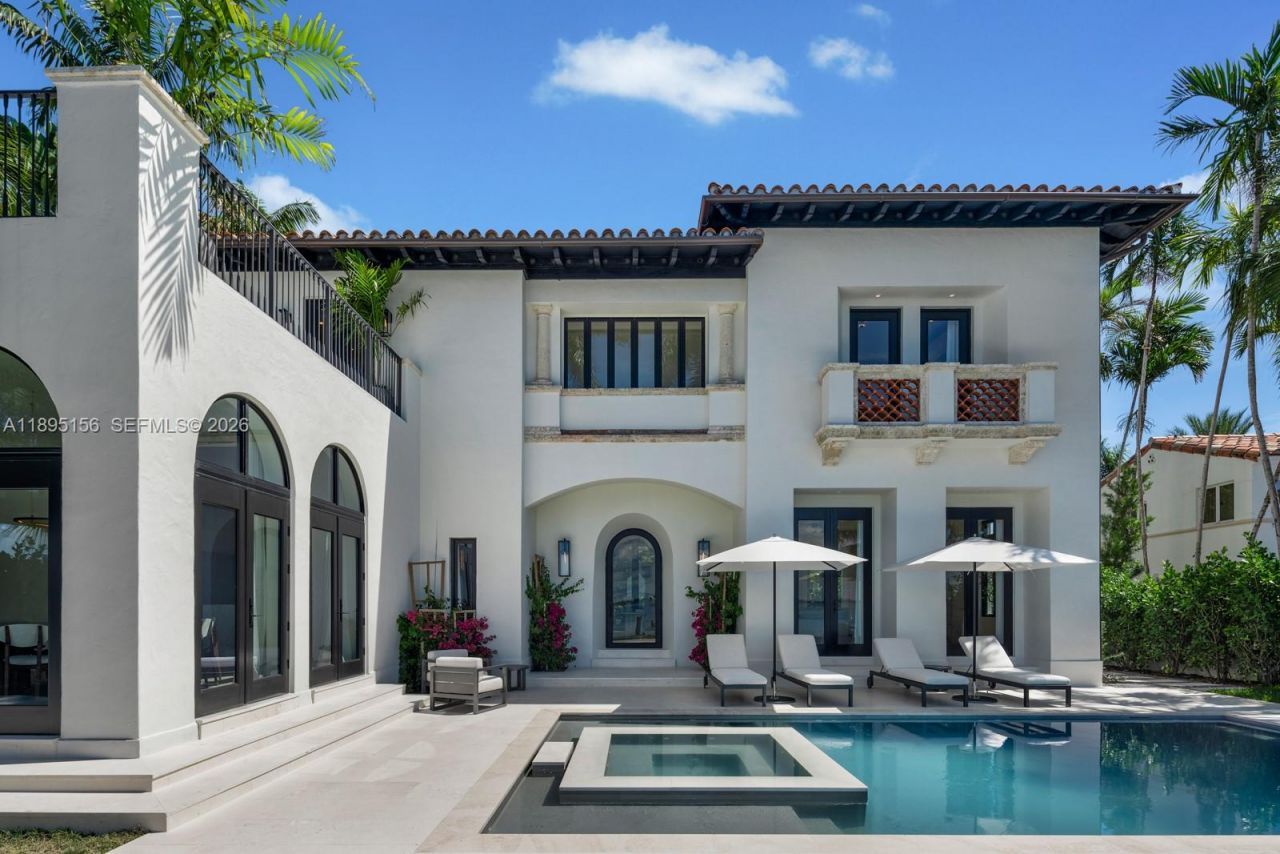 5300 N Bay Rd, Miami Beach, FL 33140 Photo