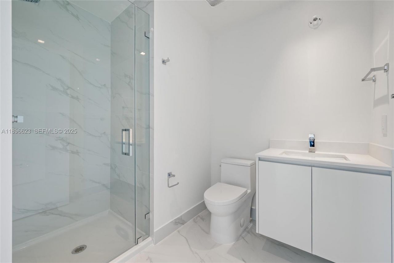 700 NE 24th St, Unit 4401, Miami, FL 33137 Photo