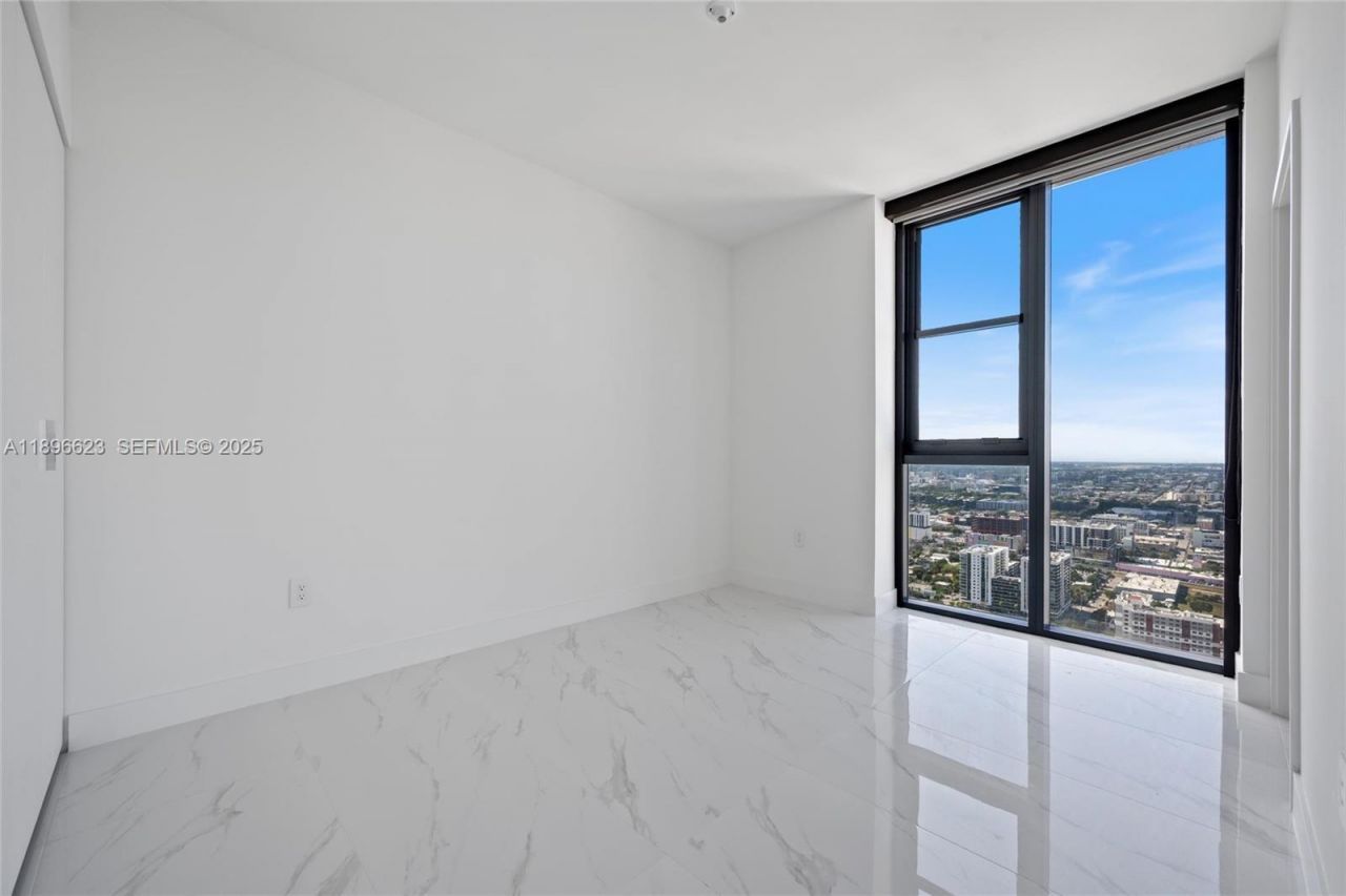 700 NE 24th St, Unit 4401, Miami, FL 33137 Photo