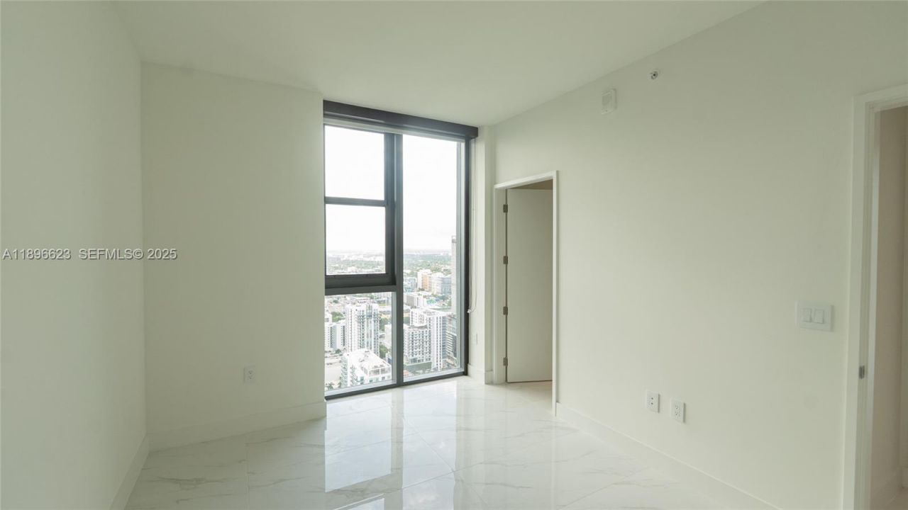 700 NE 24th St, Unit 4401, Miami, FL 33137 Photo