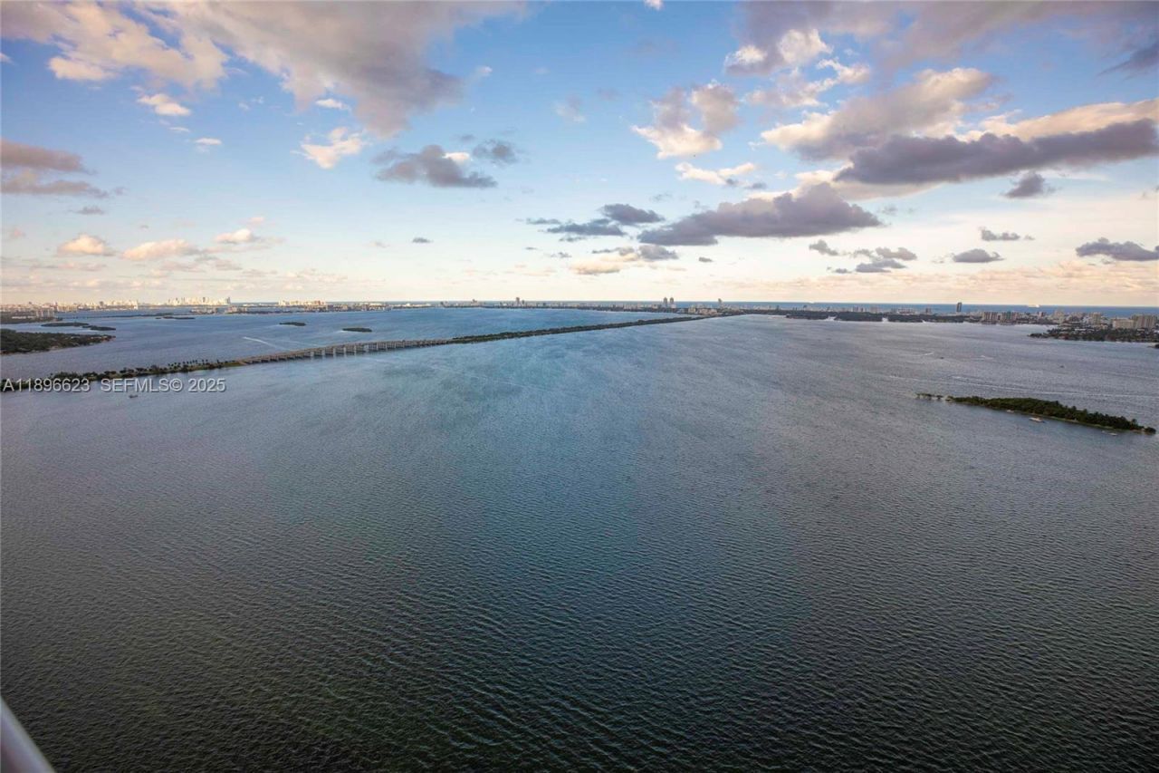 700 NE 24th St, Unit 4401, Miami, FL 33137 Photo