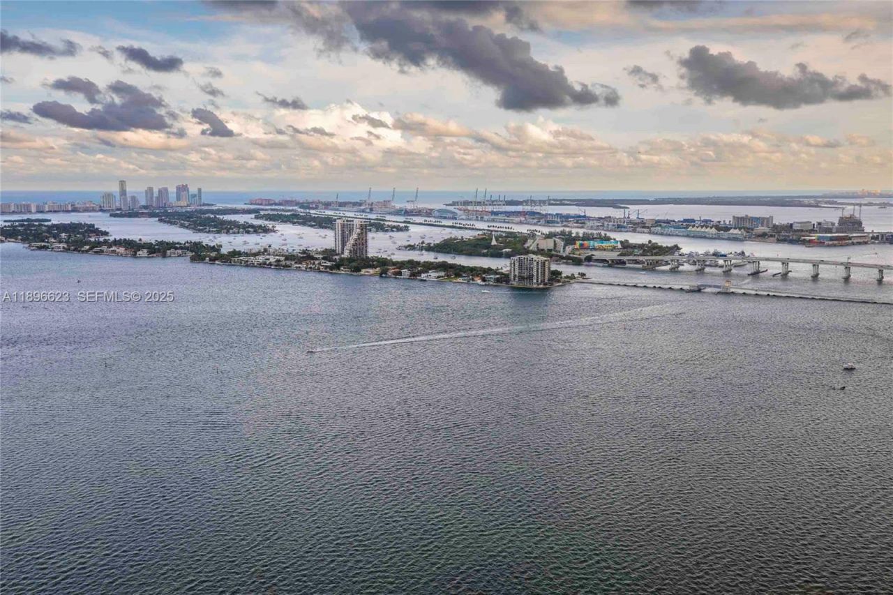 700 NE 24th St, Unit 4401, Miami, FL 33137 Photo