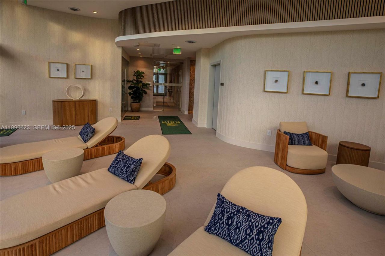 700 NE 24th St, Unit 4401, Miami, FL 33137 Photo