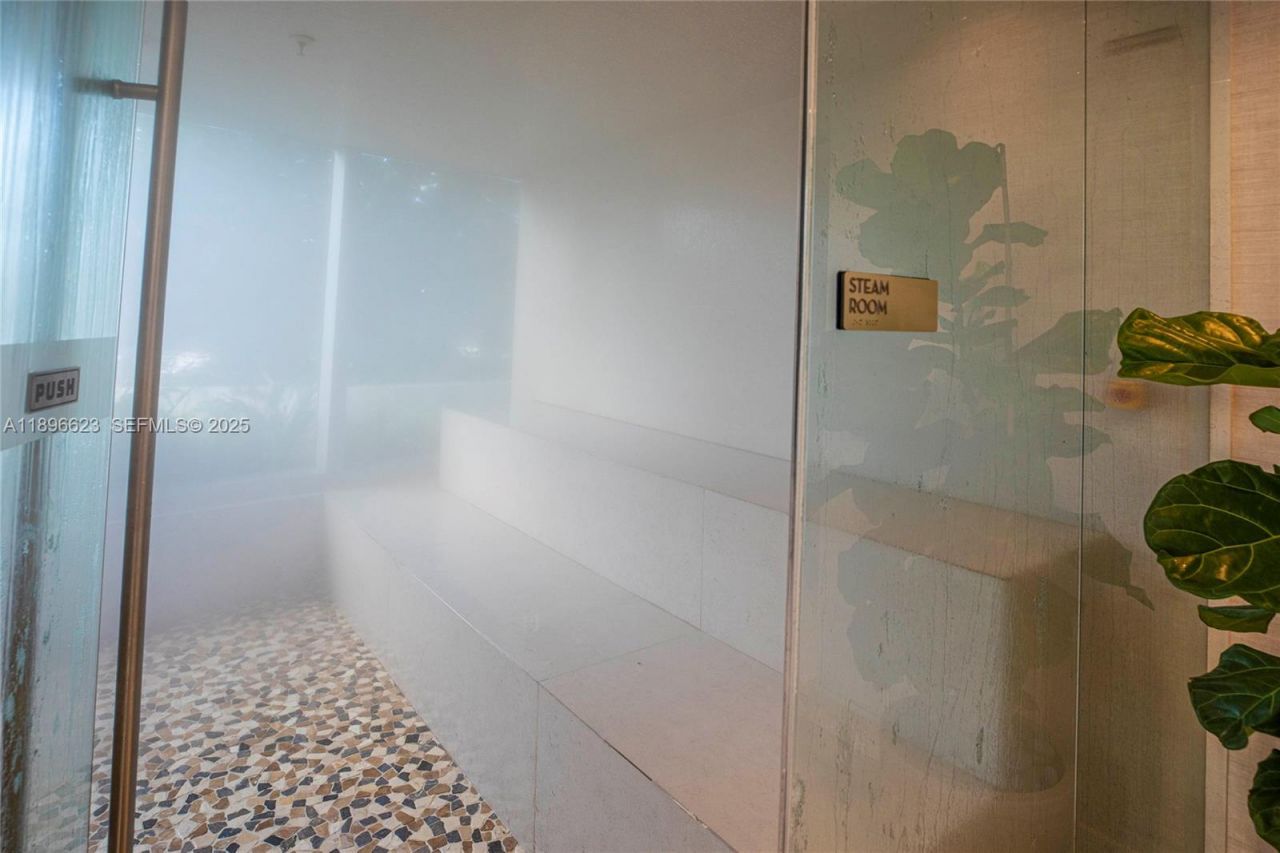 700 NE 24th St, Unit 4401, Miami, FL 33137 Photo