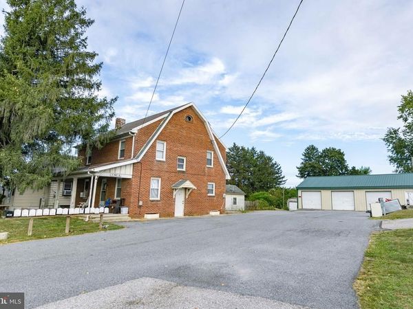 8 KRAFT LANE, THOMASVILLE, PA 17364
