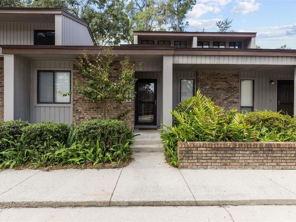 2742 NW 39TH DRIVE, GAINESVILLE, FL 32606