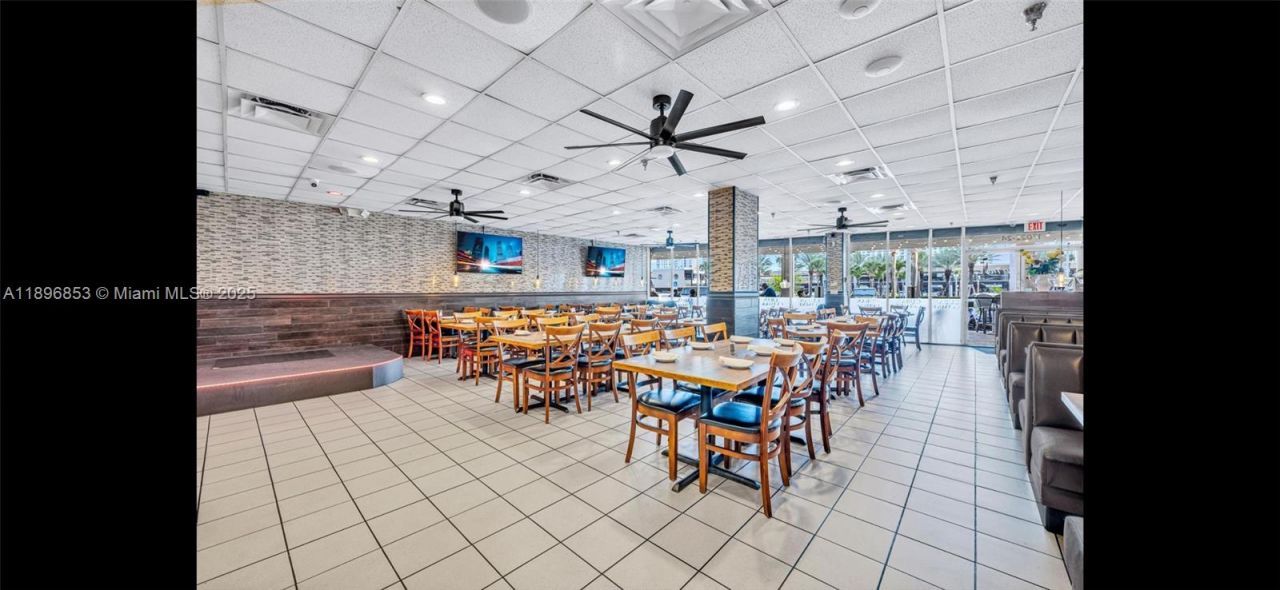 17020 Collins Ave, Sunny Isles Beach, FL 33160 Photo