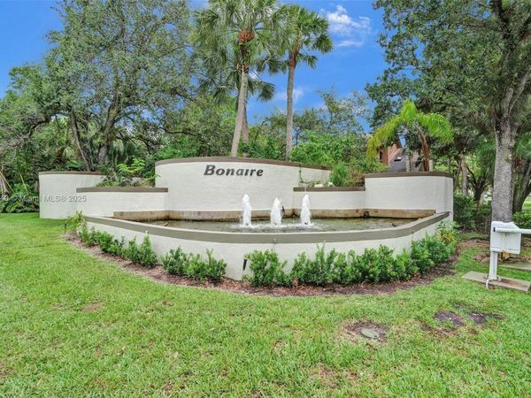 7780 NW 79th Ave, Unit F6, Tamarac, FL 33321