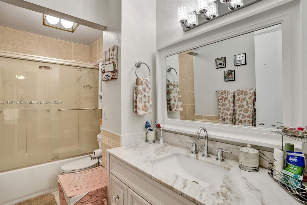 7780 NW 79th Ave, Unit F6, Tamarac, FL 33321 Photo