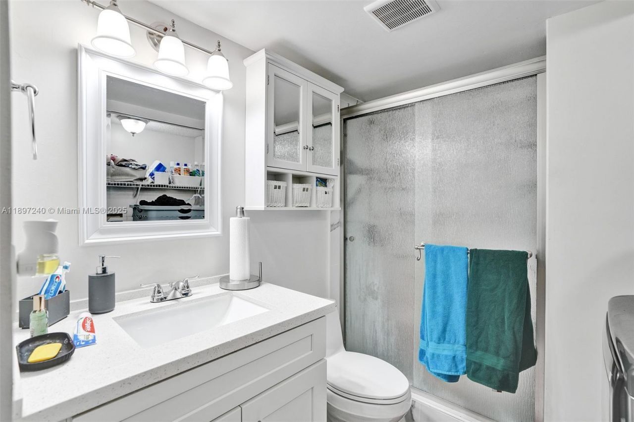 7780 NW 79th Ave, Unit F6, Tamarac, FL 33321 Photo