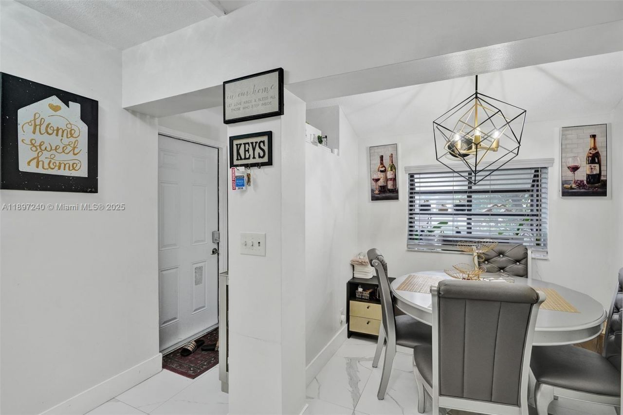 7780 NW 79th Ave, Unit F6, Tamarac, FL 33321 Photo