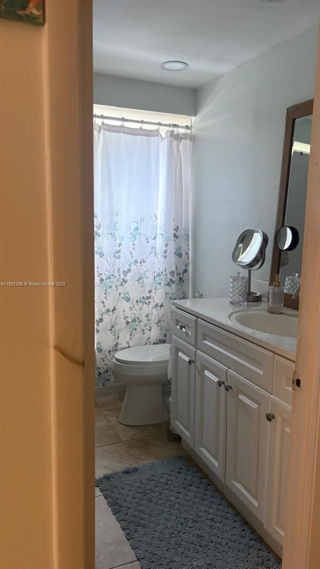 5141 W Oakland Park Blvd, Unit 208, Lauderdale Lakes, FL 33313 Photo