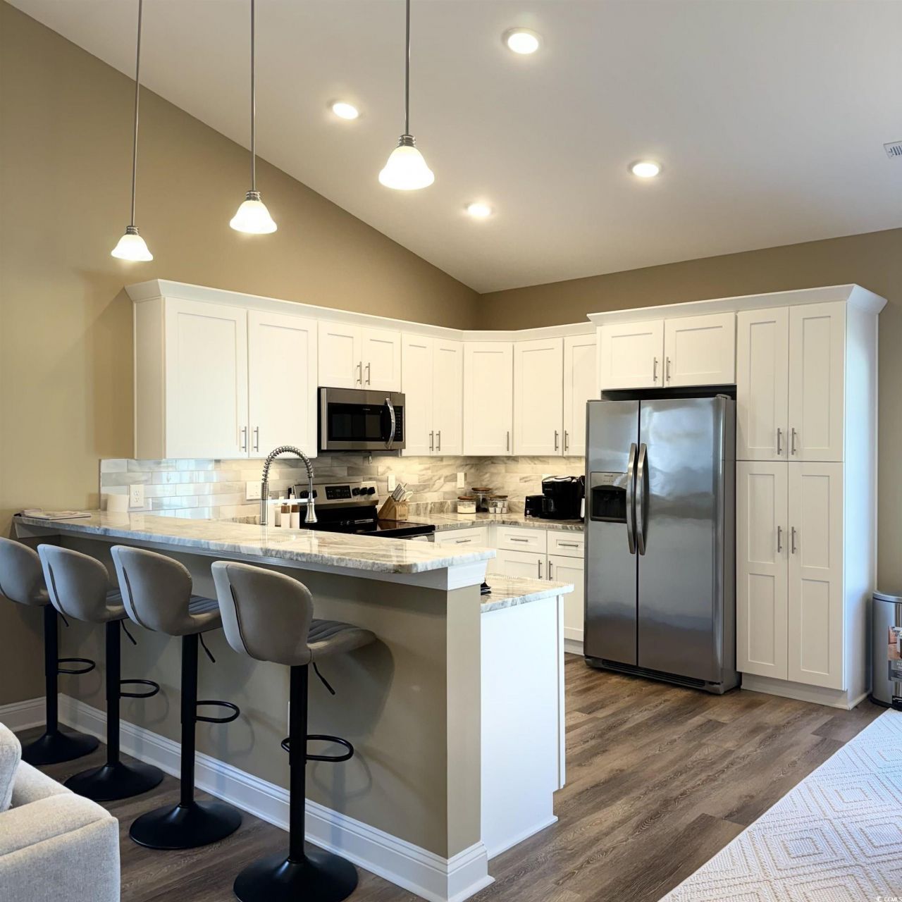 633 11th Ave. S Photo 6