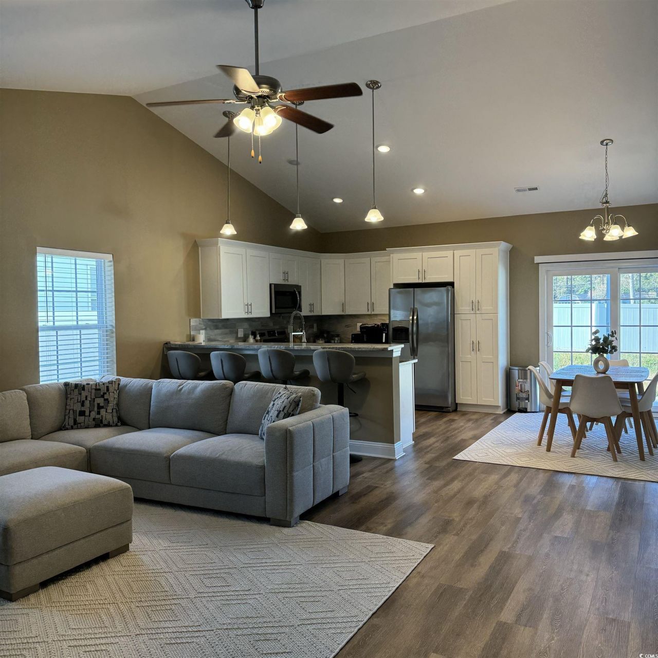 633 11th Ave. S Photo 9