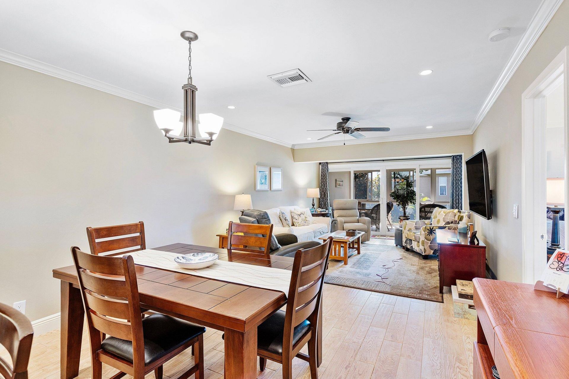 1061 Orange Terrace, Unit 204, Delray Beach, FL 33445 Photo