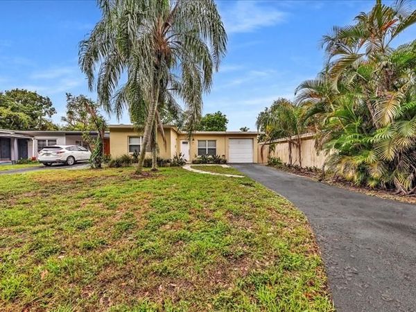 1835 Park Ln, Fort Lauderdale, FL 33315