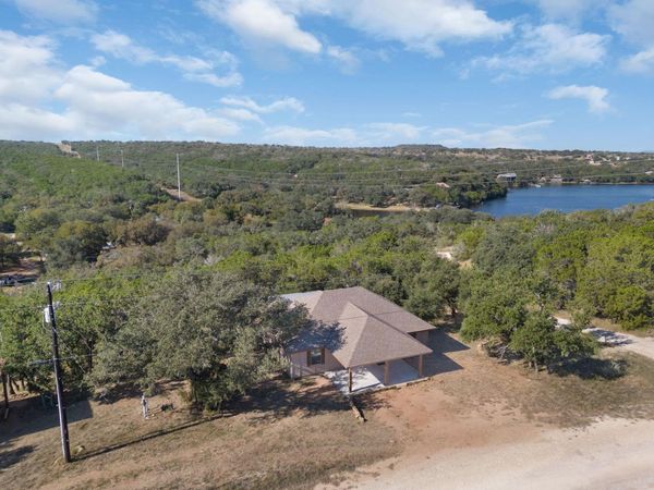 211 Crestview, Burnet, TX 78611