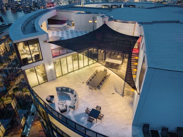 18555 Collins Ave, Unit PH-1, Sunny Isles Beach, FL 33160