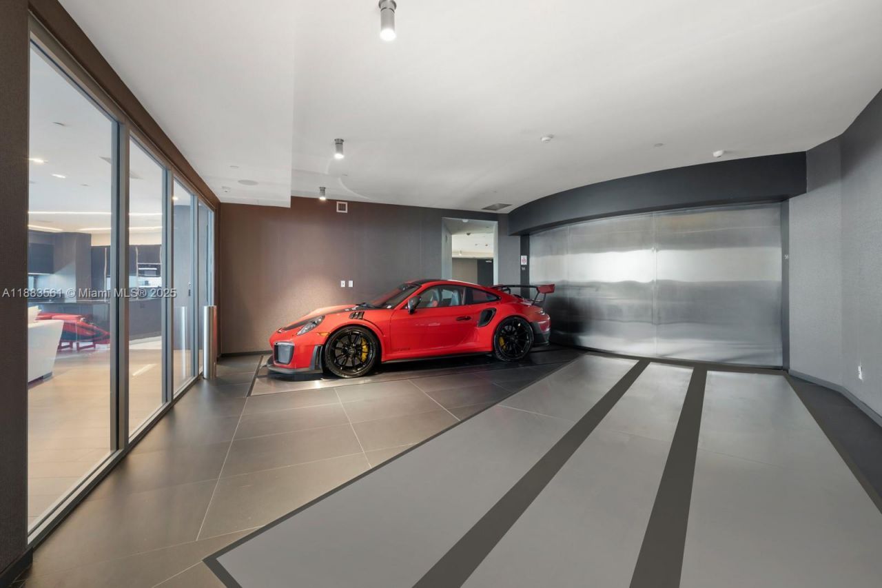 18555 Collins Ave, Unit PH-1, Sunny Isles Beach, FL 33160 Photo