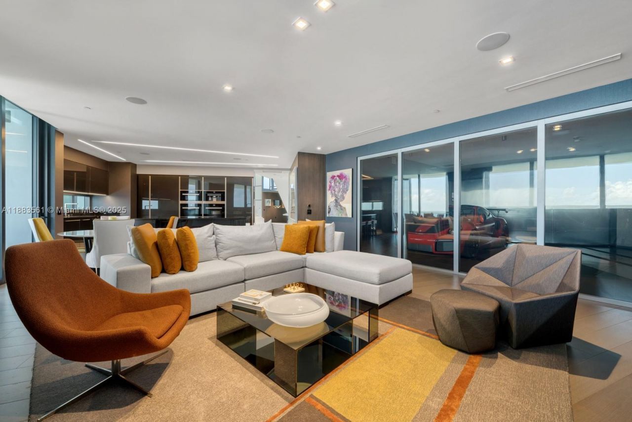 18555 Collins Ave, Unit PH-1, Sunny Isles Beach, FL 33160 Photo