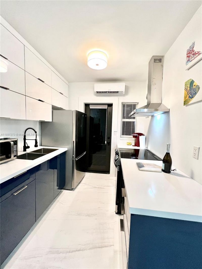 8270 NE 1st Pl, Unit 4, Miami, FL 33138 Photo