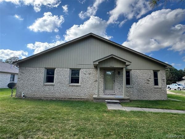 41912 King Edward Court, Clinton Twp, MI 48038