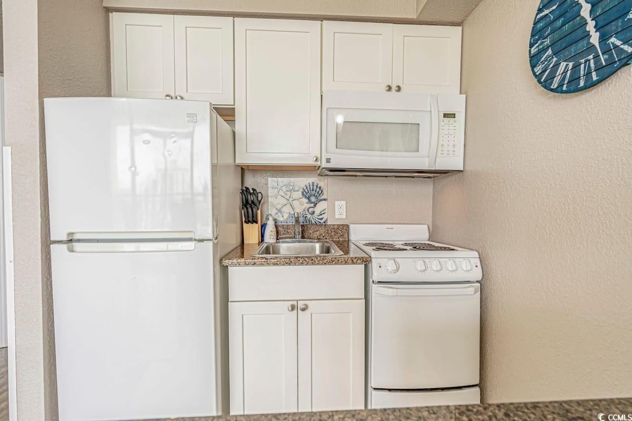 6900 Ocean Blvd. N Photo 12