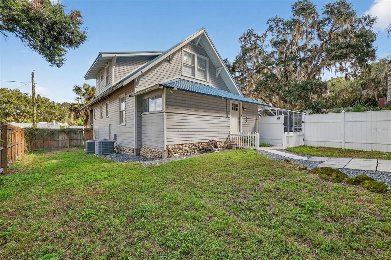 14586 SE 139th Place, Eastlake Weir, FL 32133 Photo