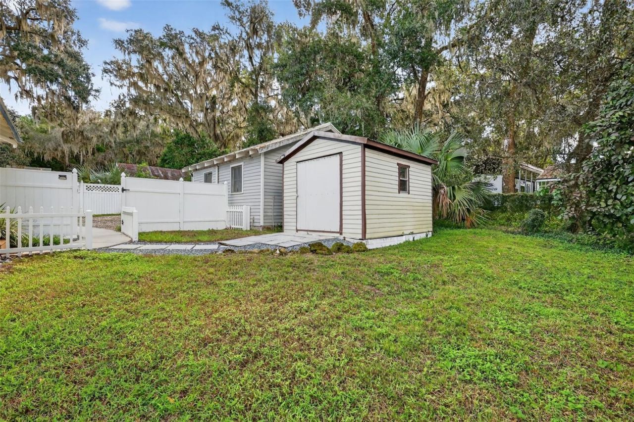 14586 SE 139th Place, Eastlake Weir, FL 32133 Photo