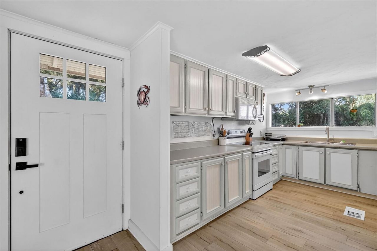 14586 SE 139th Place, Eastlake Weir, FL 32133 Photo