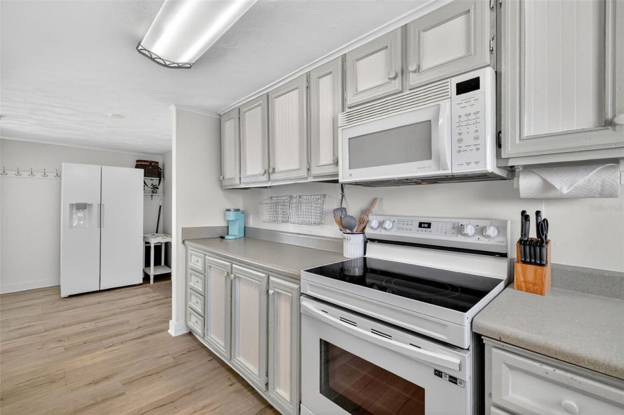 14586 SE 139th Place, Eastlake Weir, FL 32133 Photo