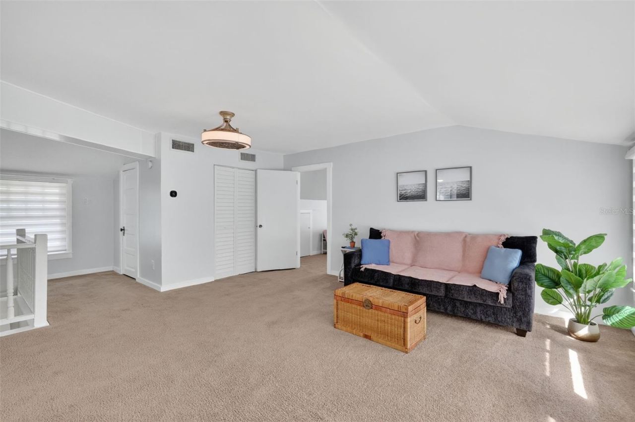 14586 SE 139th Place, Eastlake Weir, FL 32133 Photo