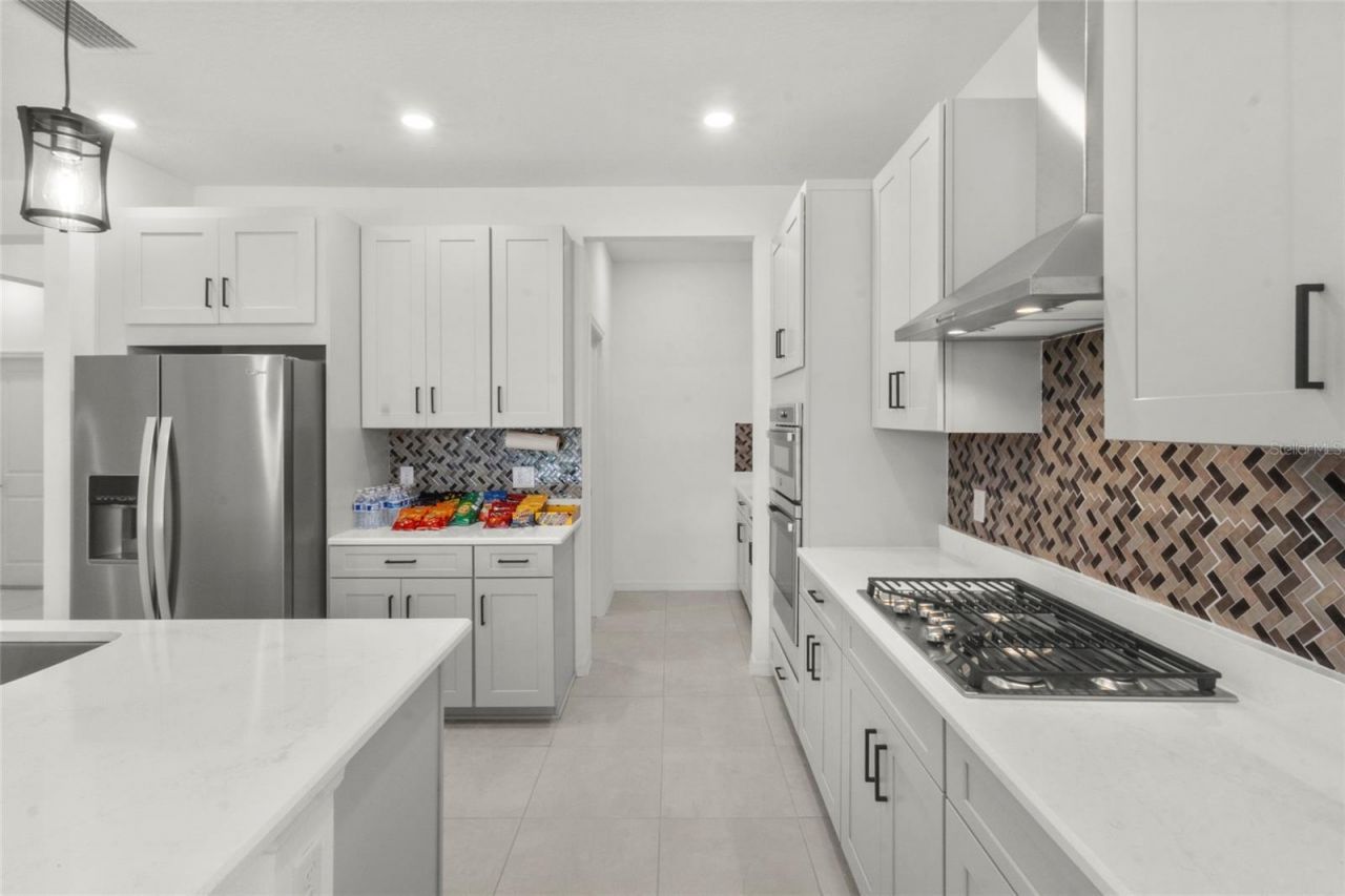 16426 Paynes Mill Drive, Bradenton, FL 34211 Photo