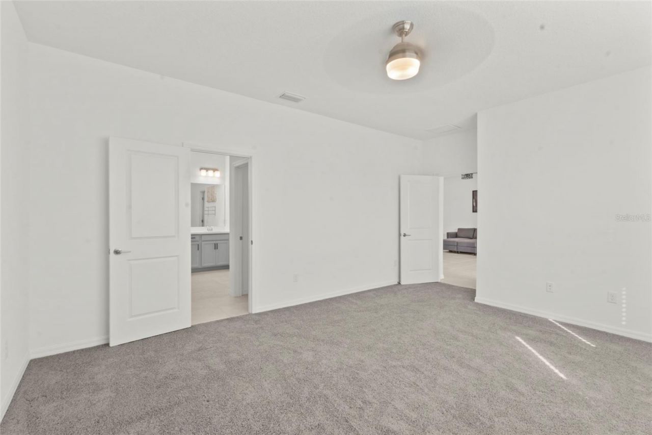 16426 Paynes Mill Drive, Bradenton, FL 34211 Photo