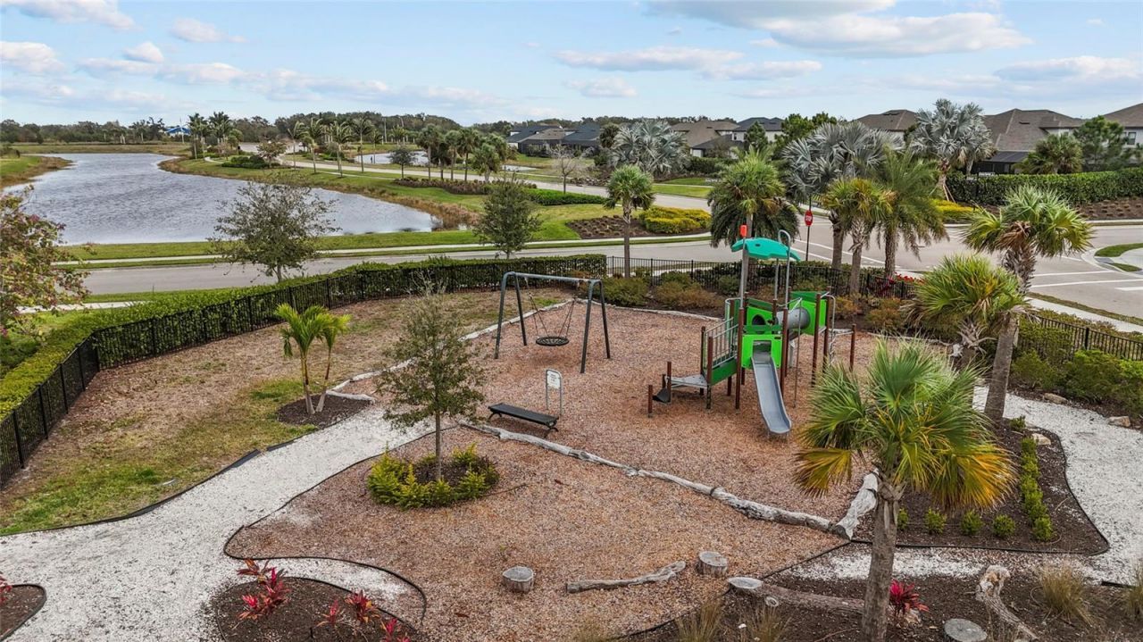 16426 Paynes Mill Drive, Bradenton, FL 34211 Photo