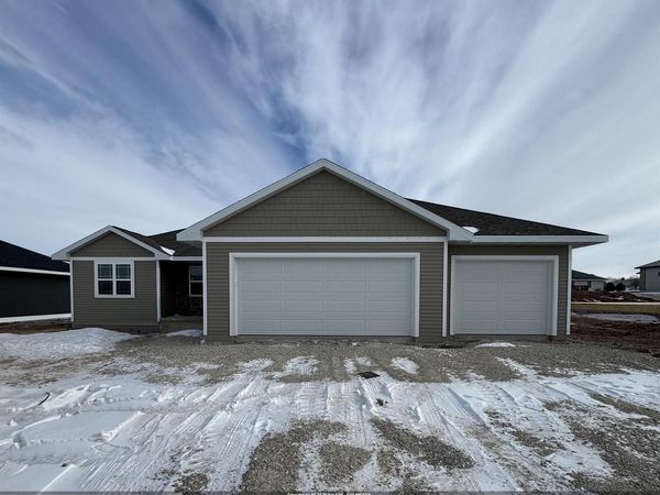 1584 FRONTIER ROAD, Luxemburg, WI 54217