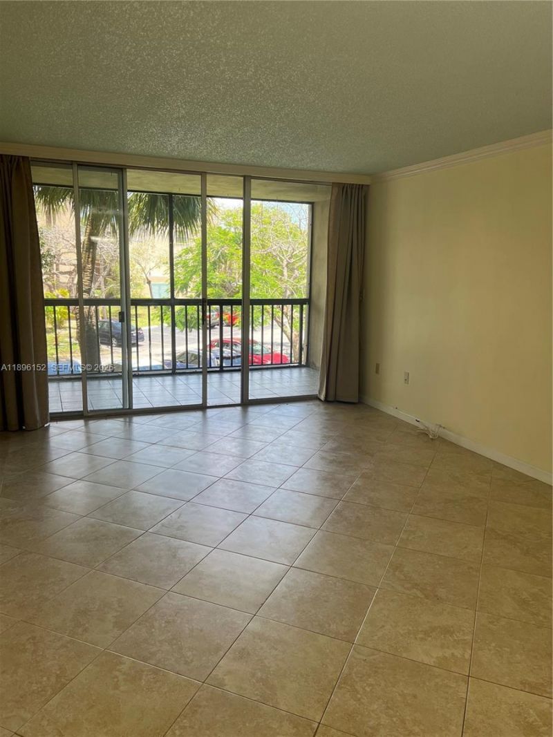 10855 SW 112th Ave, Unit 215, Miami, FL 33176 Photo