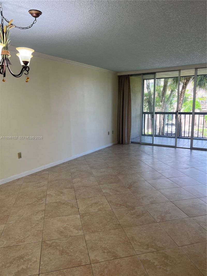 10855 SW 112th Ave, Unit 215, Miami, FL 33176 Photo