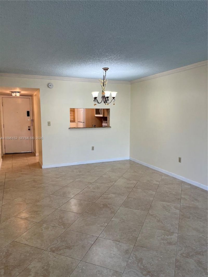 10855 SW 112th Ave, Unit 215, Miami, FL 33176 Photo