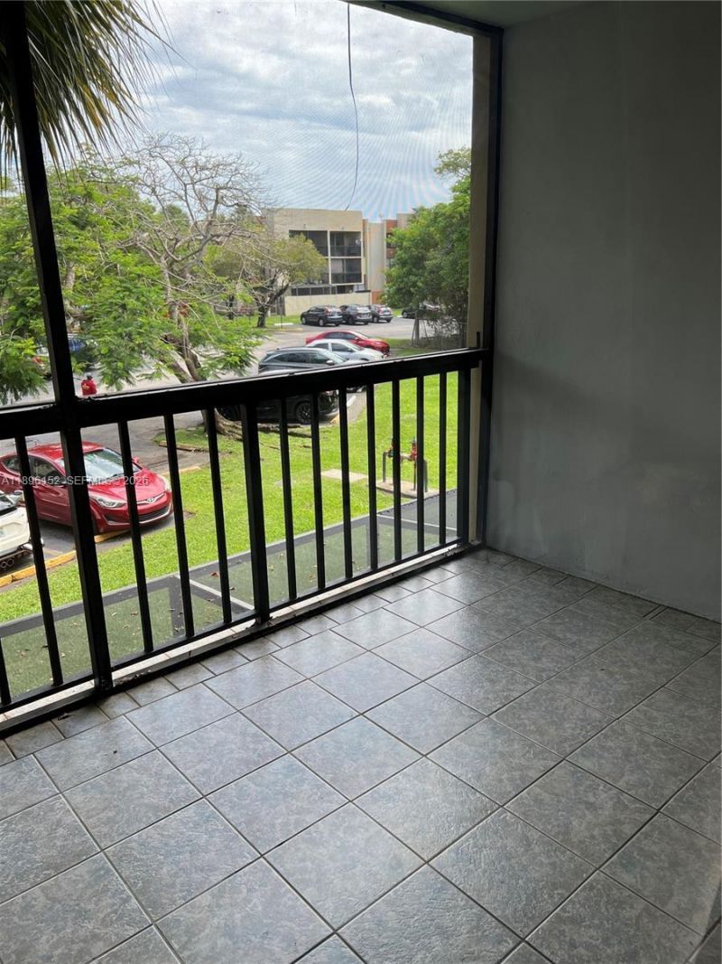 10855 SW 112th Ave, Unit 215, Miami, FL 33176 Photo