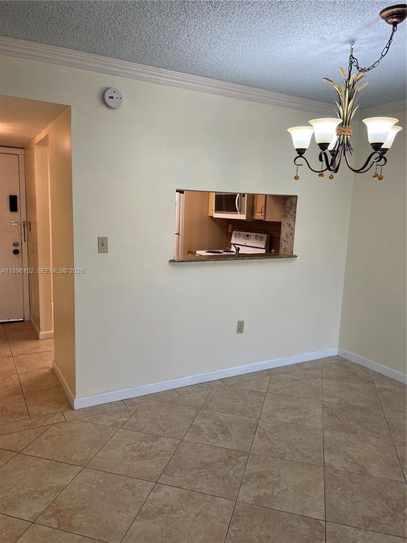 10855 SW 112th Ave, Unit 215, Miami, FL 33176 Photo