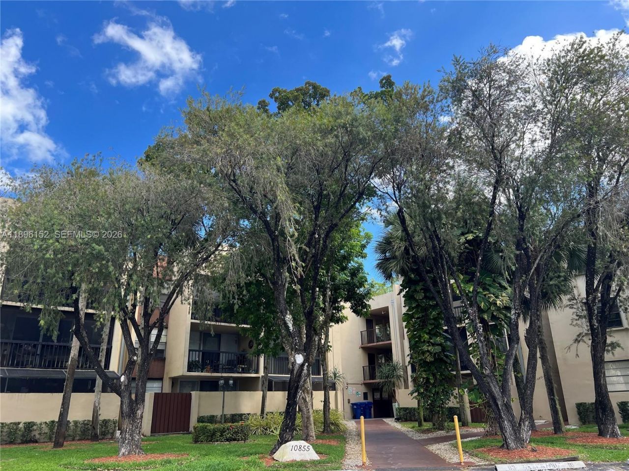 10855 SW 112th Ave, Unit 215, Miami, FL 33176 Photo