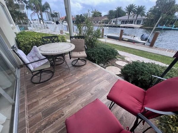 2850 NE 30th Street, Unit 1, Fort Lauderdale, FL 33306