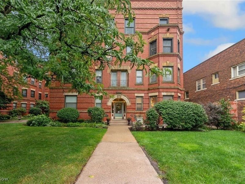 11014 Detroit Avenue, Unit EE1, Cleveland, OH 44102 Photo 1