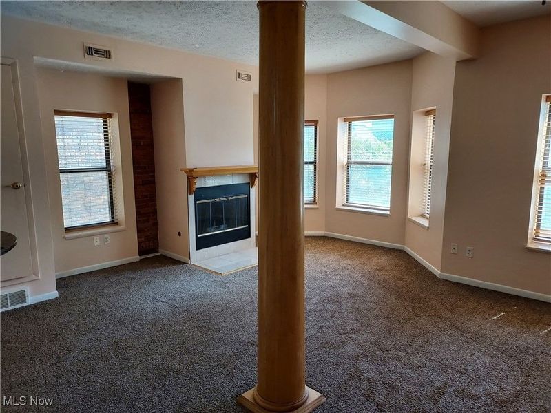 11014 Detroit Avenue, Unit EE1, Cleveland, OH 44102 Photo 2