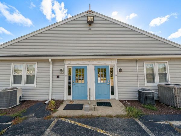 4 Barlows Landing Road, Unit 15, Pocasset, MA 02559