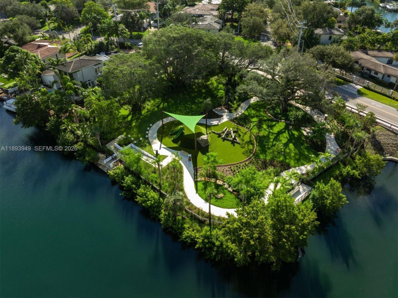 755 Blue Rd, Coral Gables, FL 33146 Photo