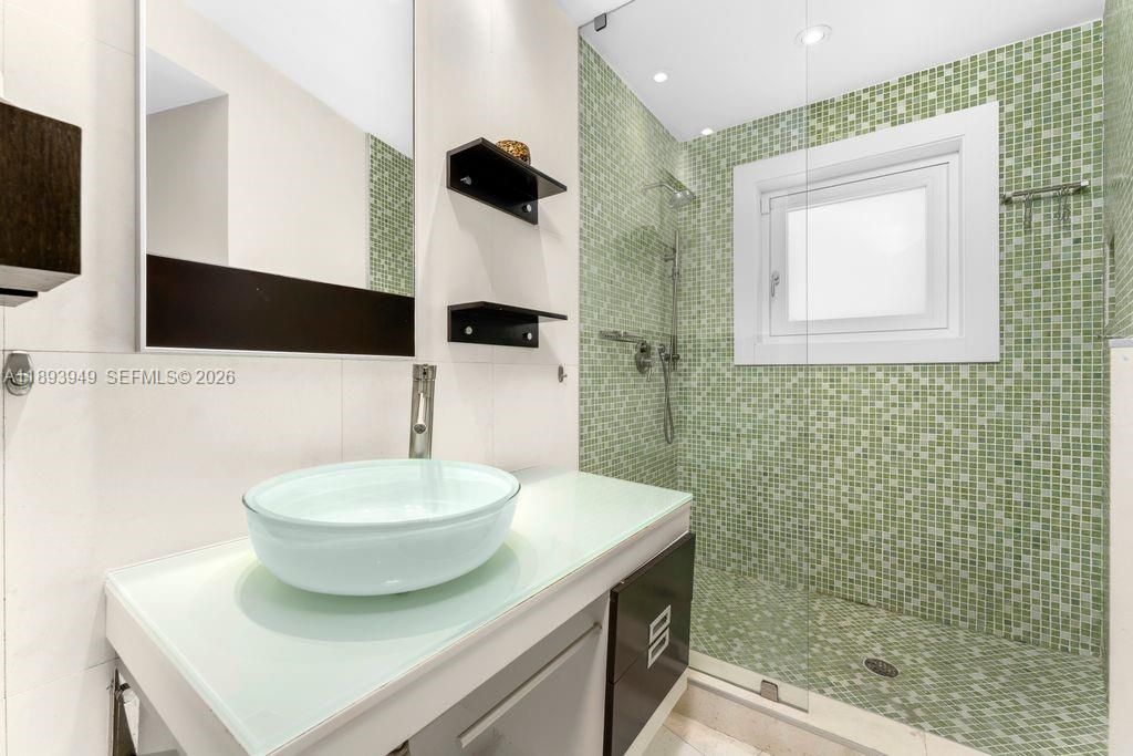 755 Blue Rd, Coral Gables, FL 33146 Photo