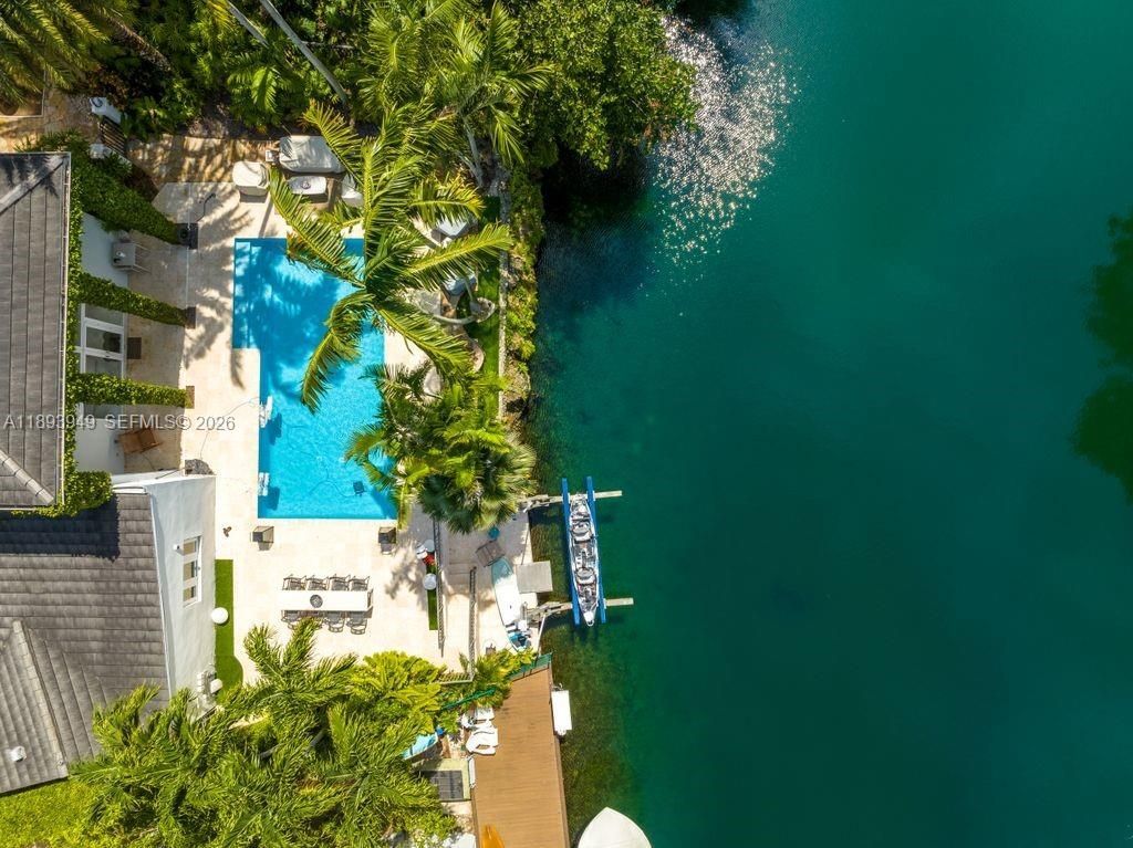 755 Blue Rd, Coral Gables, FL 33146 Photo