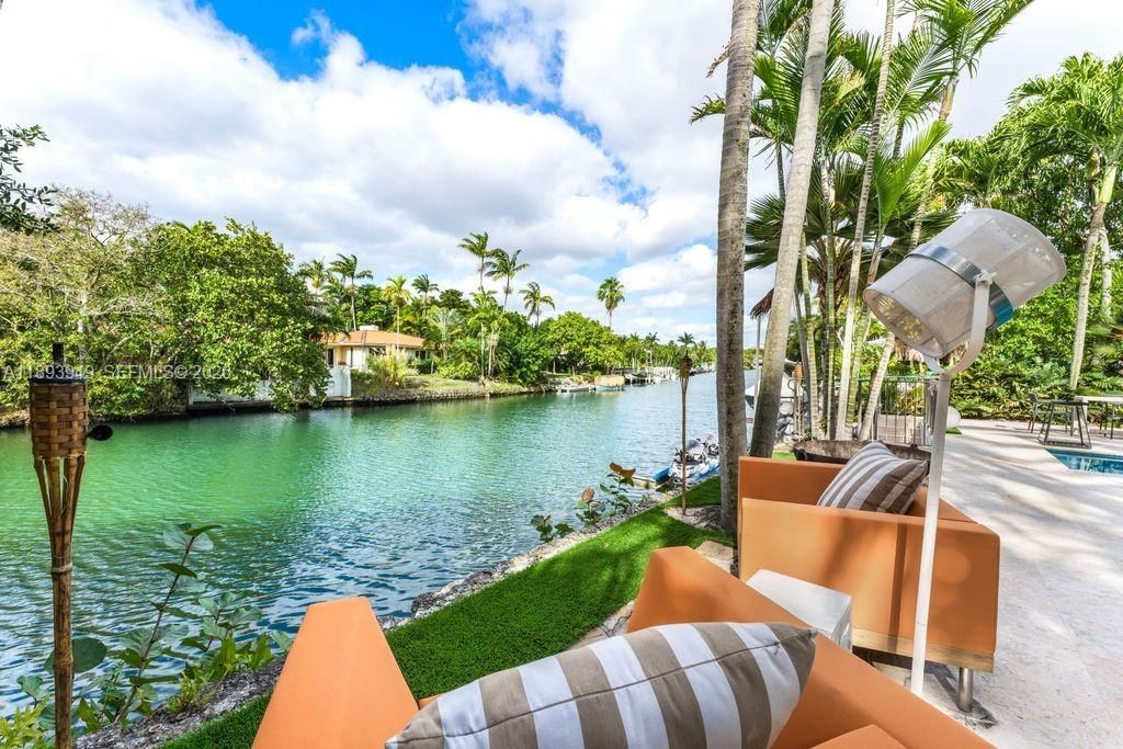 755 Blue Rd, Coral Gables, FL 33146 Photo